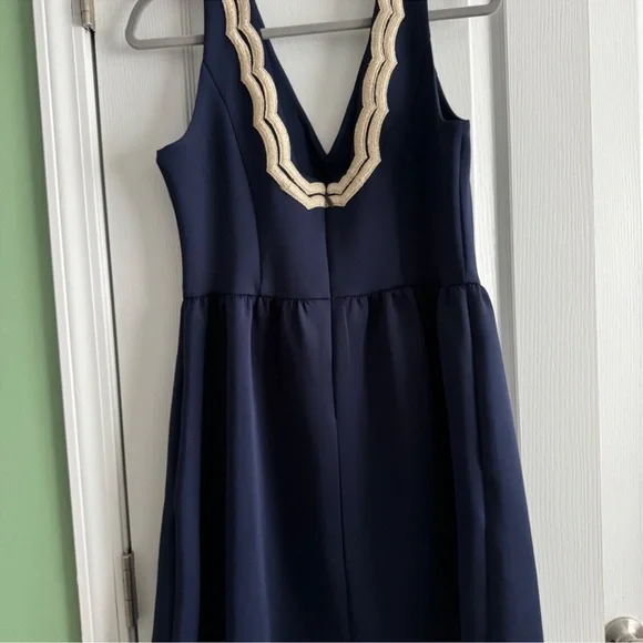 Lilly Pulitzer Rorey Blue A-Line V-Neck Sleeveless with pockets - Picture 3 of 5